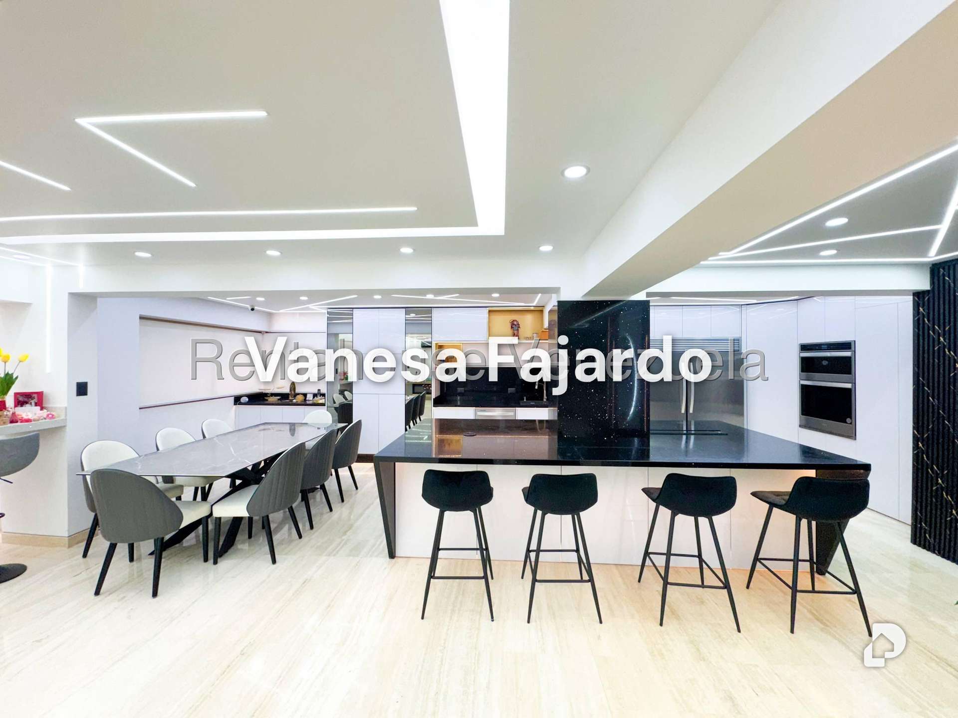 Apartamento en Las Mercedes, Caracas – 9