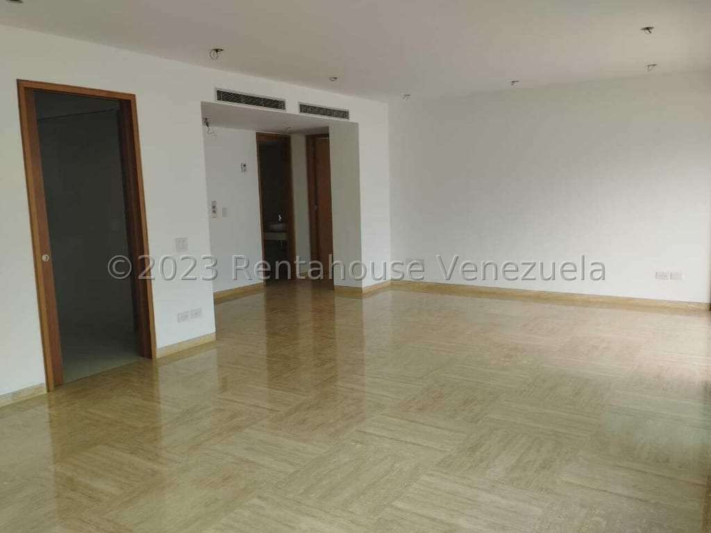 Apartamento en Lomas de Las Mercedes, Caracas