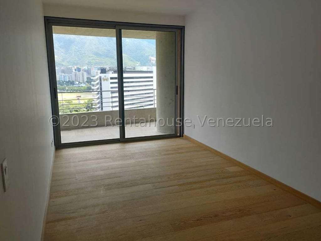 Apartamento en Lomas de Las Mercedes, Caracas
