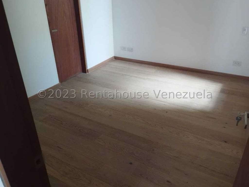 Apartamento en Lomas de Las Mercedes, Caracas