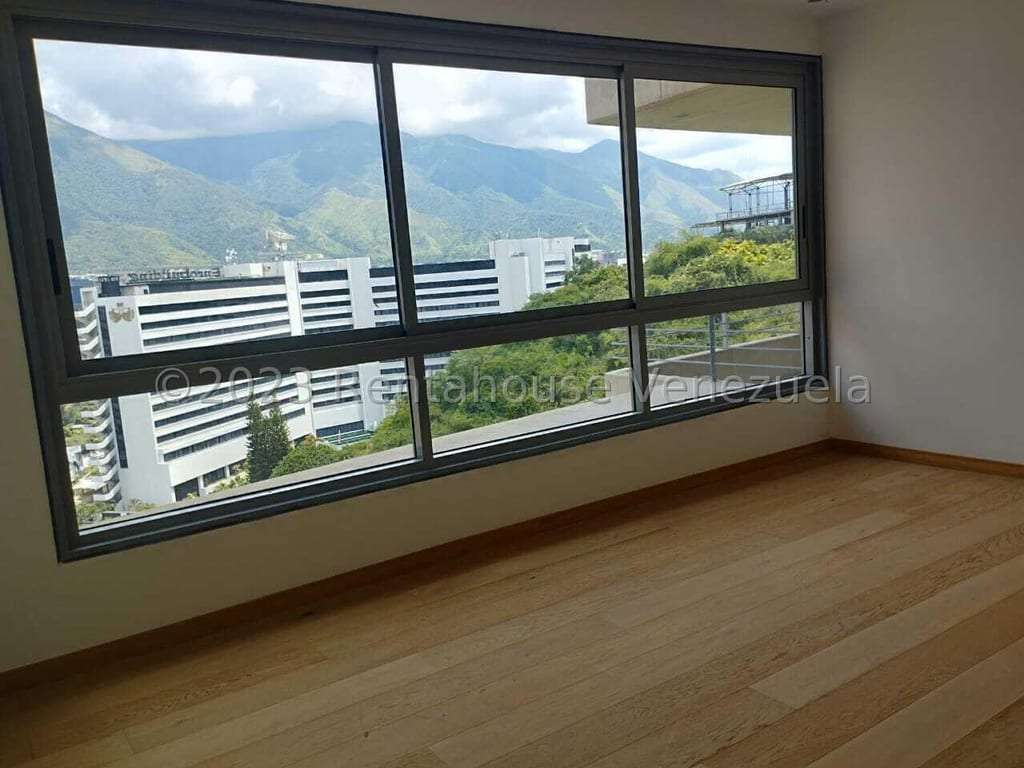 Apartamento en Lomas de Las Mercedes, Caracas