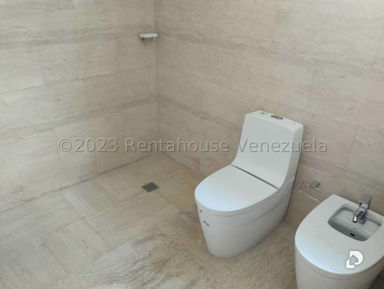 Apartamento en Lomas de Las Mercedes, Caracas – 31