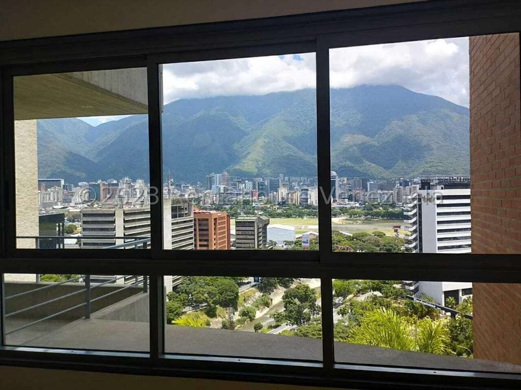 Apartamento en Lomas de Las Mercedes, Caracas
