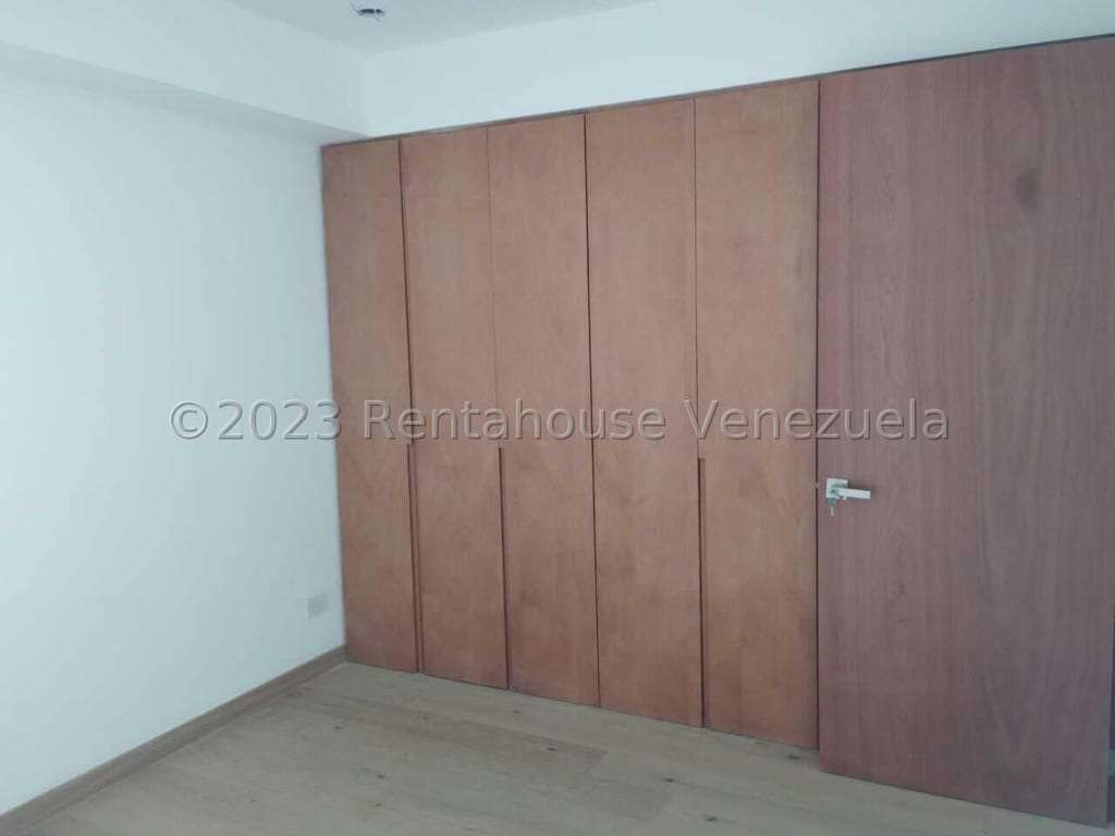 Apartamento en Lomas de Las Mercedes, Caracas