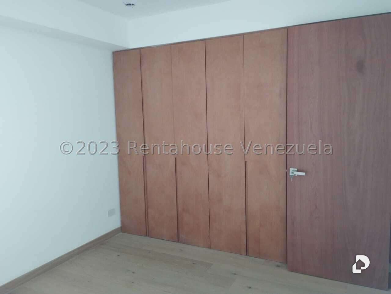 Apartamento en Lomas de Las Mercedes, Caracas – 28