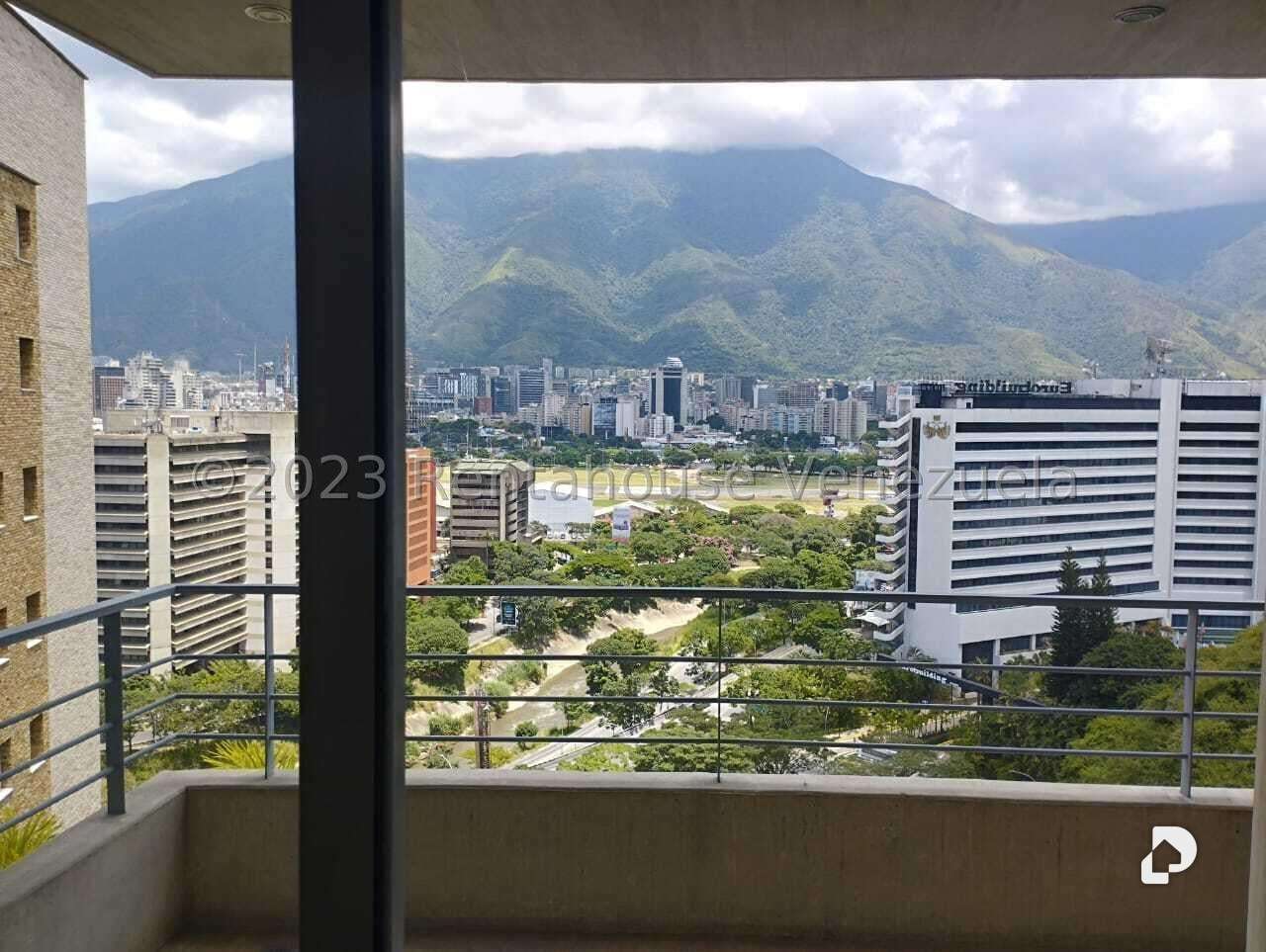 Apartamento en Lomas de Las Mercedes, Caracas – 19