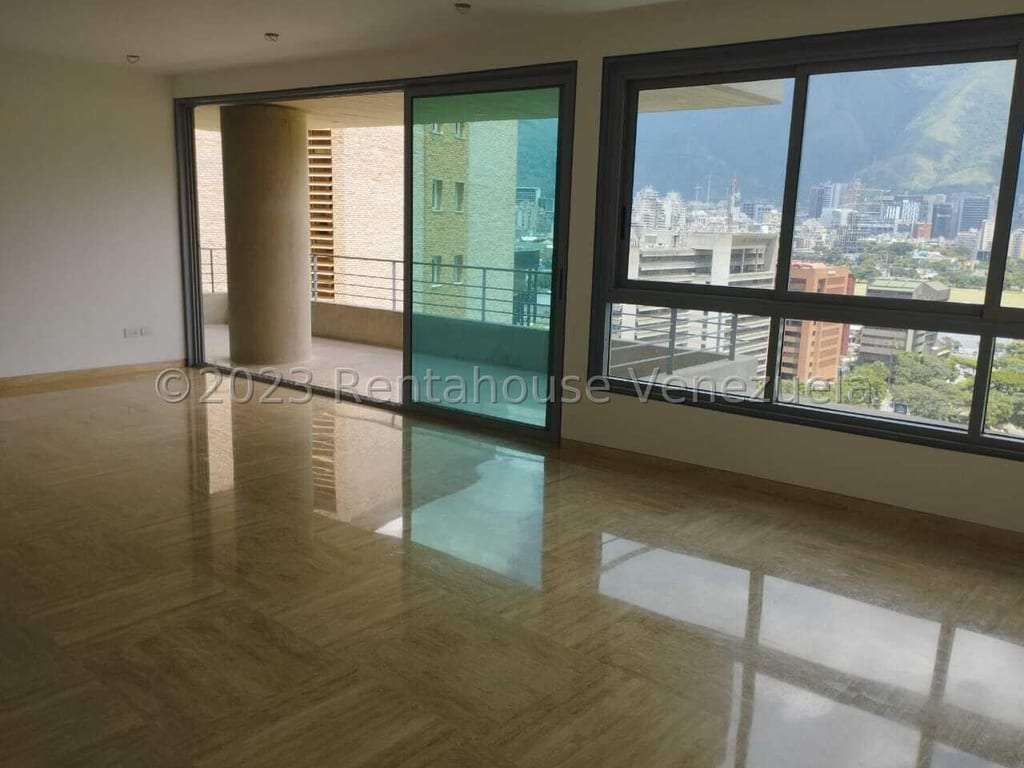 Apartamento en Lomas de Las Mercedes, Caracas