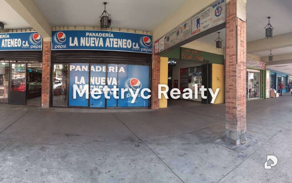 Local comercial en Av. Bolívar Norte, Valencia – 1