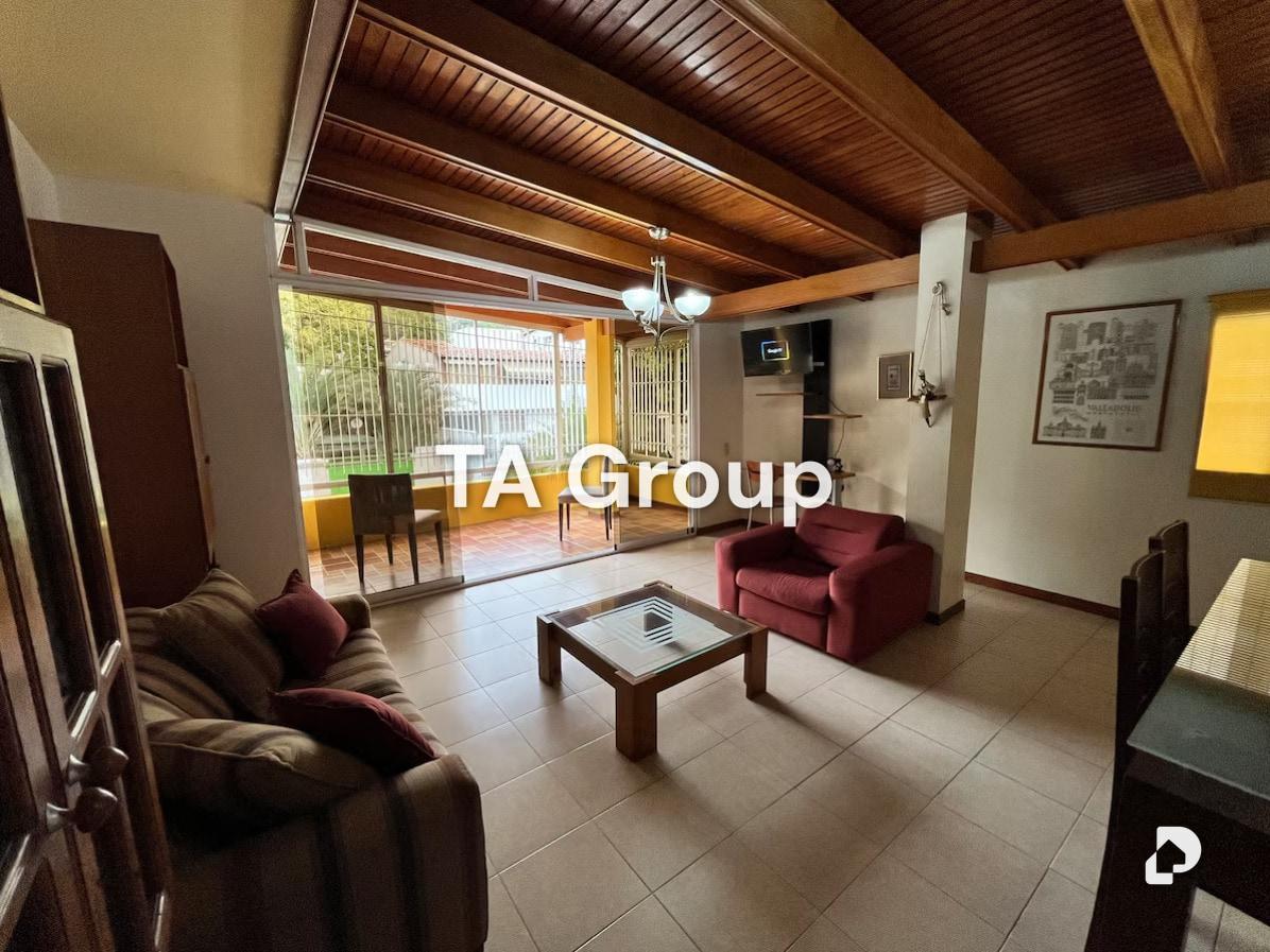 Casa en El Cafetal, Caracas – 1