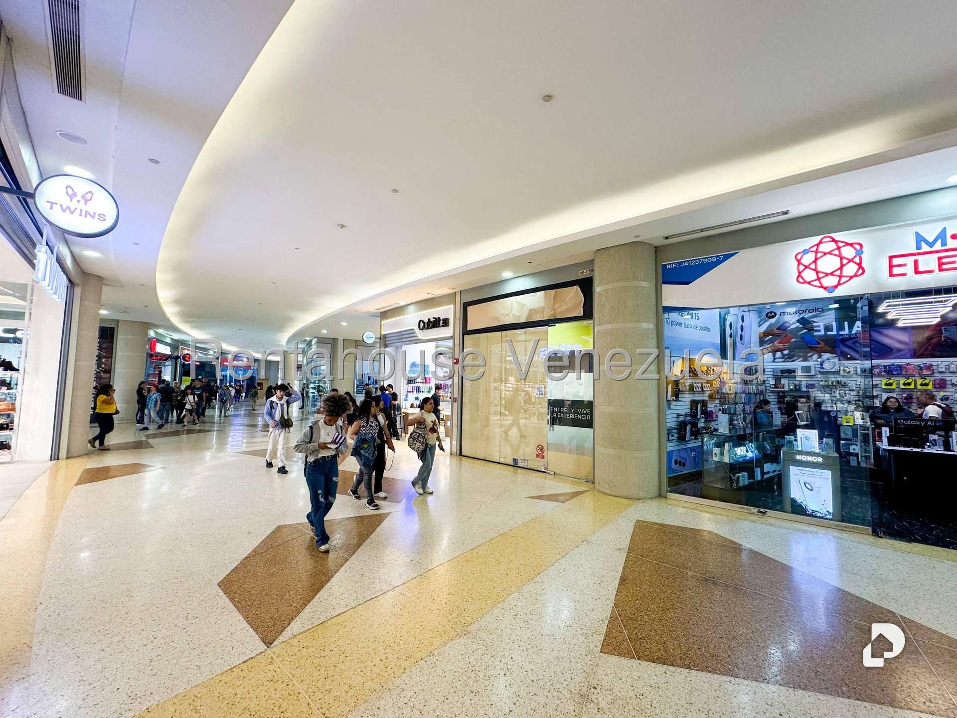 Local comercial en Parroquia La Candelaria, Caracas – 7