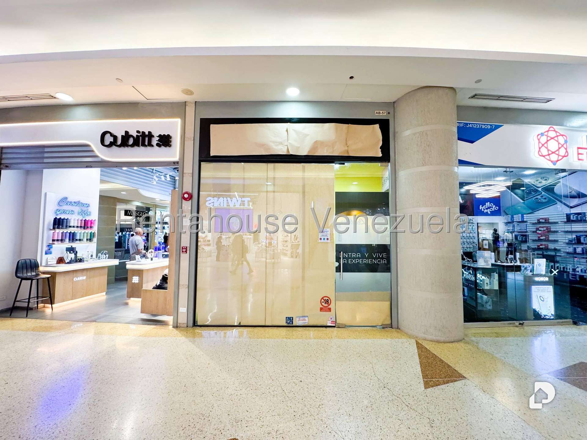 Local comercial en Parroquia La Candelaria, Caracas – 5