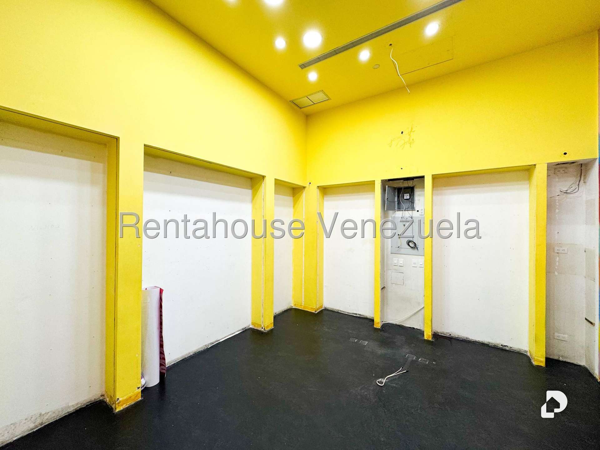 Local comercial en Parroquia La Candelaria, Caracas – 8