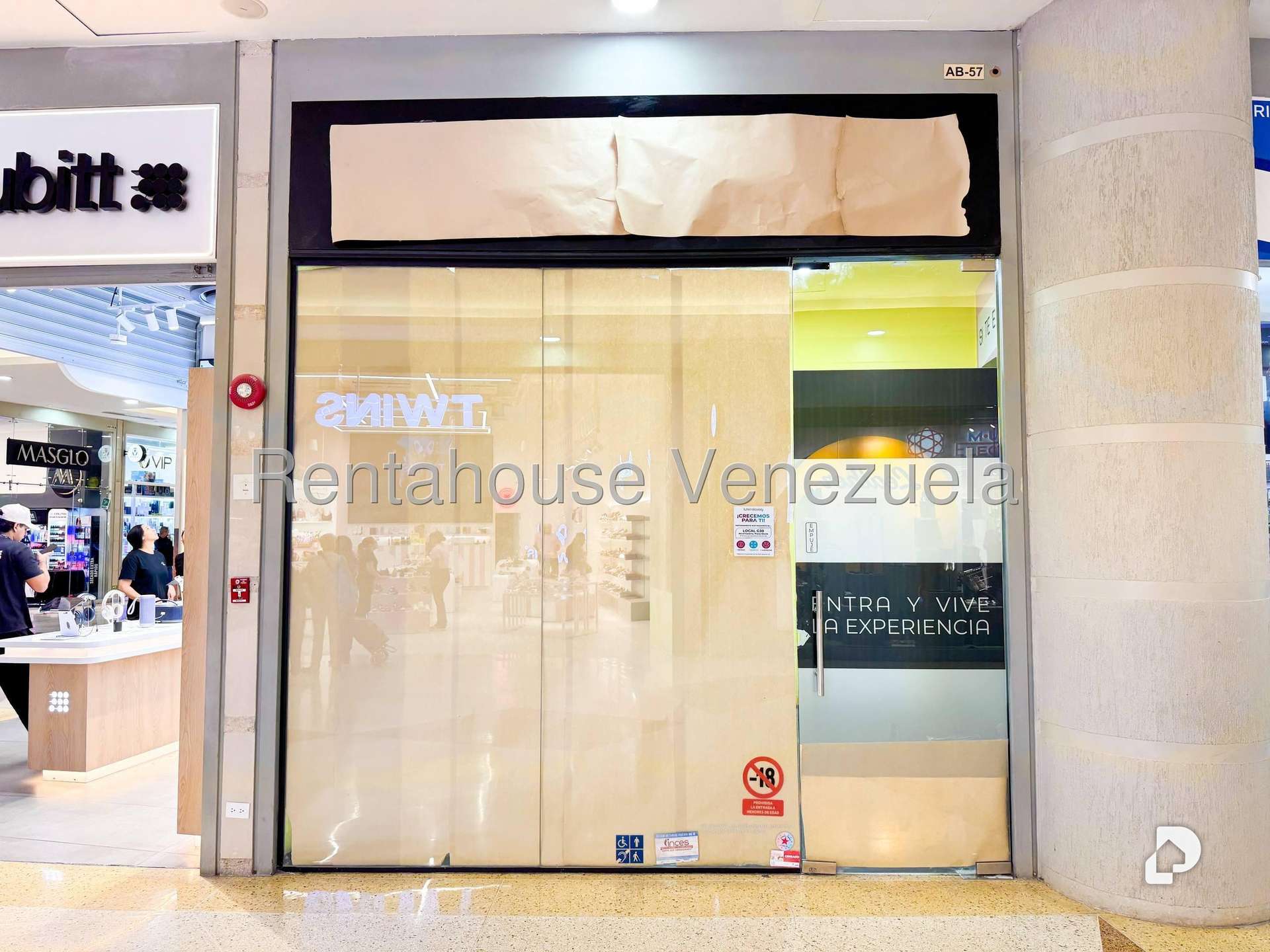 Local comercial en Parroquia La Candelaria, Caracas – 10