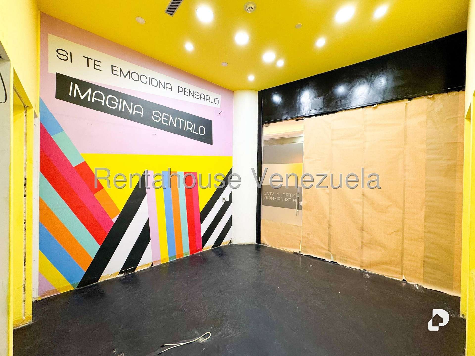 Local comercial en Parroquia La Candelaria, Caracas – 14