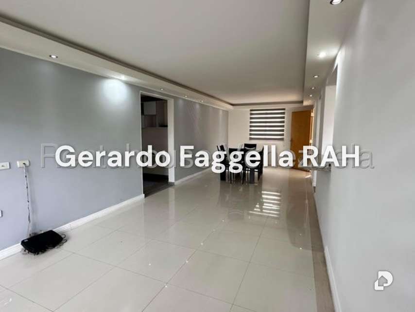 Apartamento en Colinas de La Tahona, Caracas – 14
