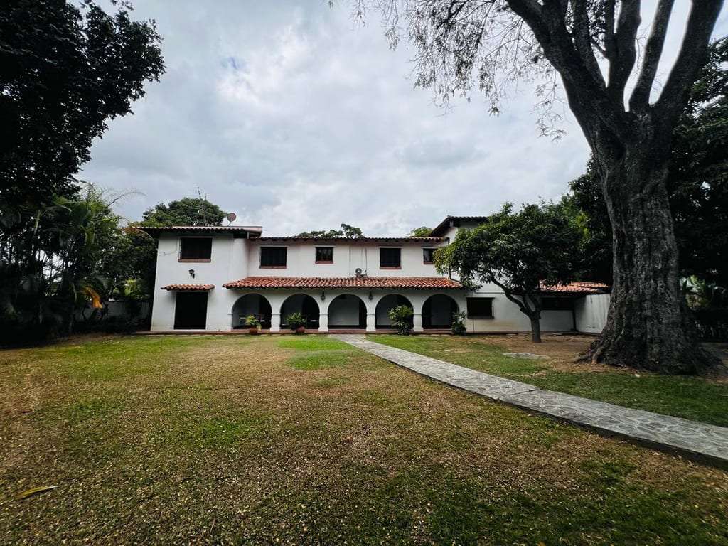 Casa en Country Club, Caracas - 1
