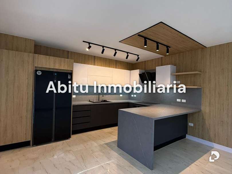 Apartamento en La Boyera, Caracas – 1
