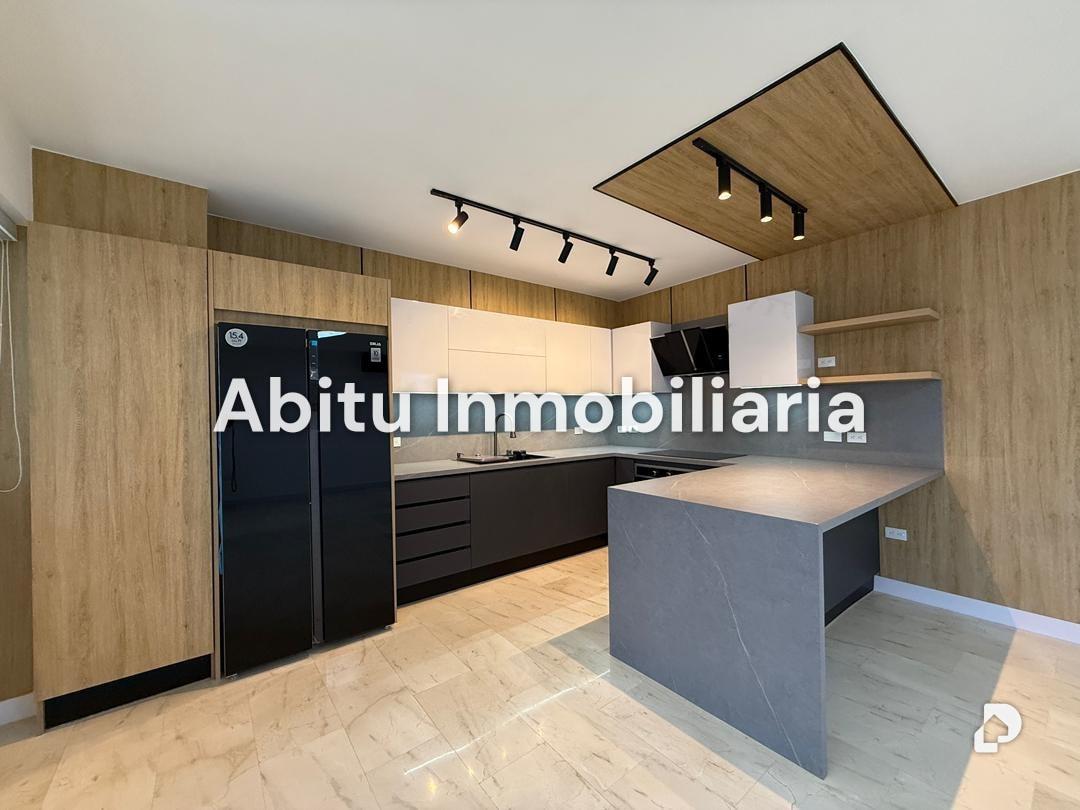 Apartamento en La Boyera, Caracas – 2