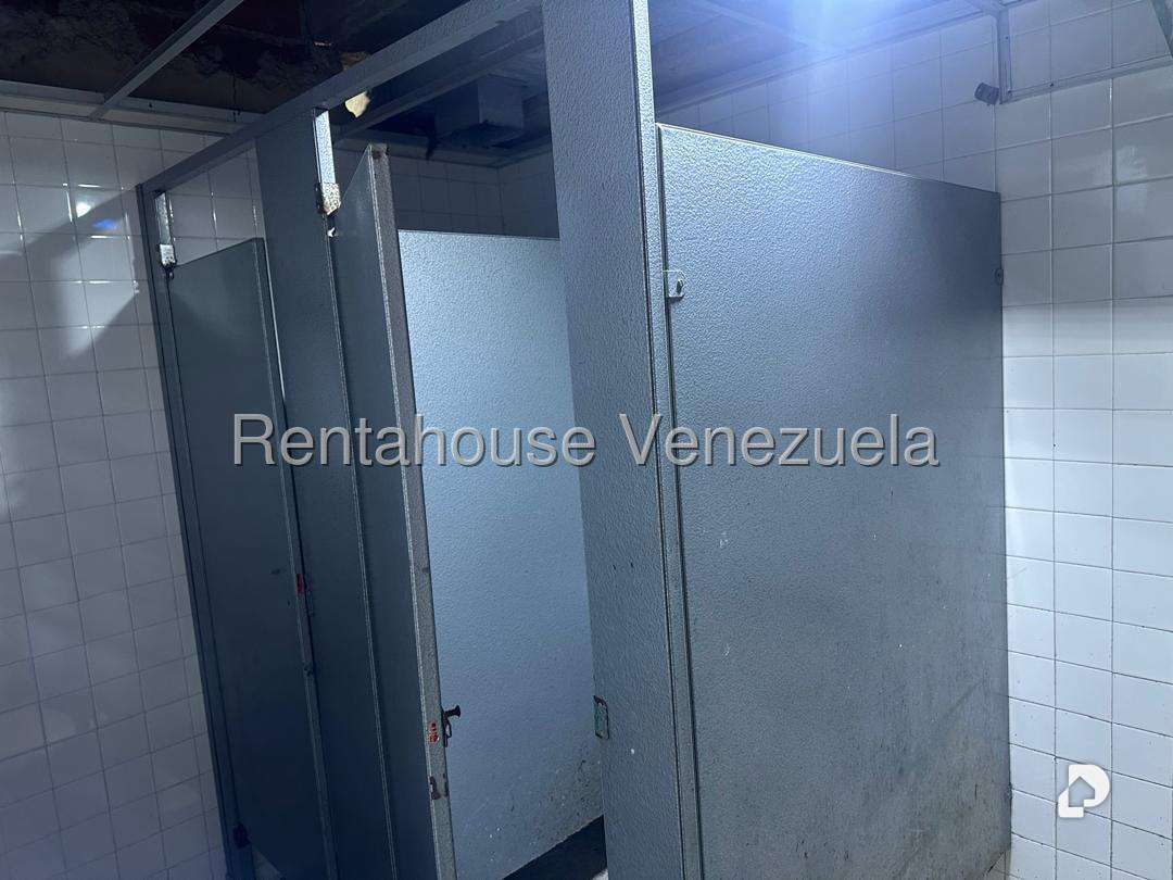 Local comercial en Catia, Caracas – 18