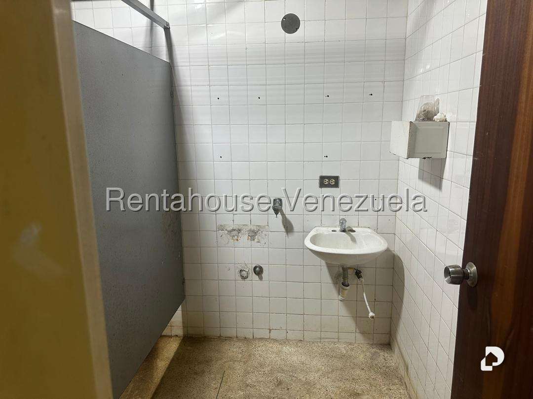 Local comercial en Catia, Caracas – 19