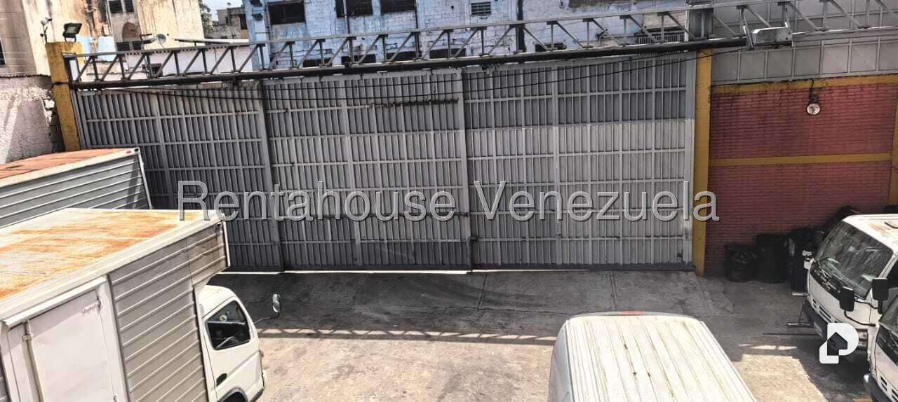 Local comercial en Catia, Caracas – 23