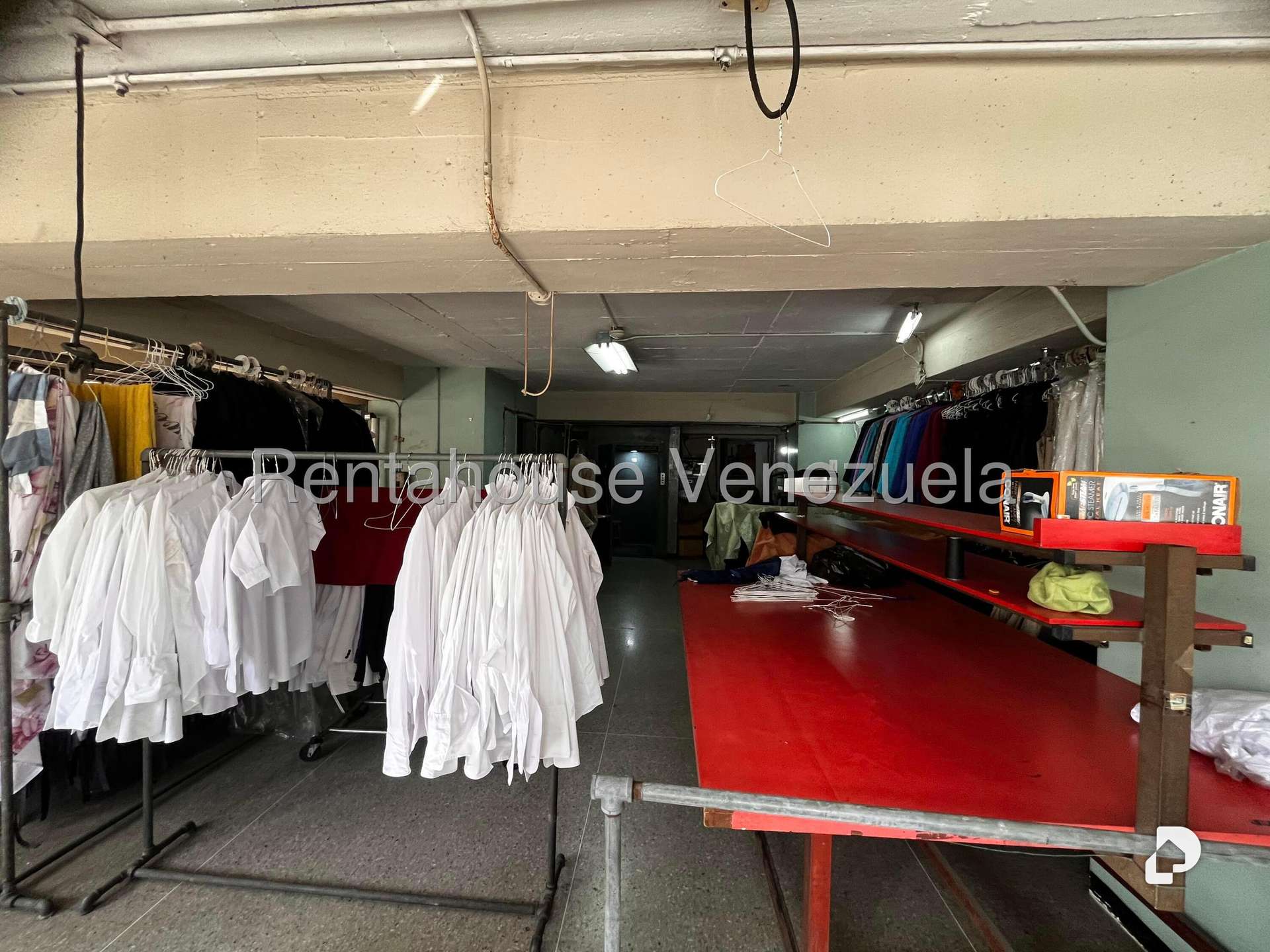 Local comercial en El Llanito, Caracas – 22