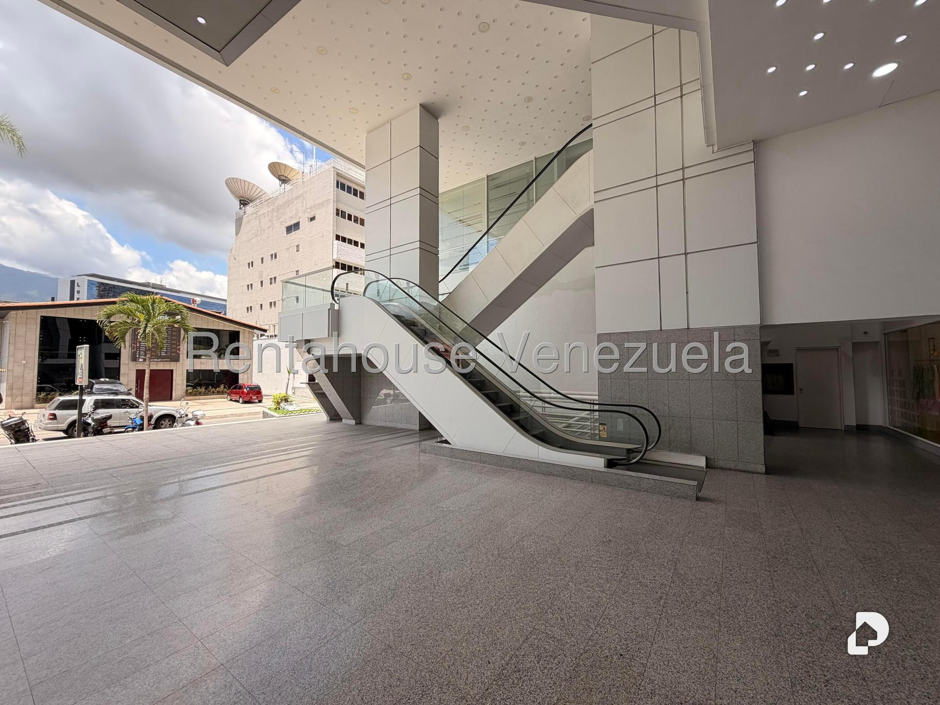 Local comercial en Las Mercedes, Caracas – 4