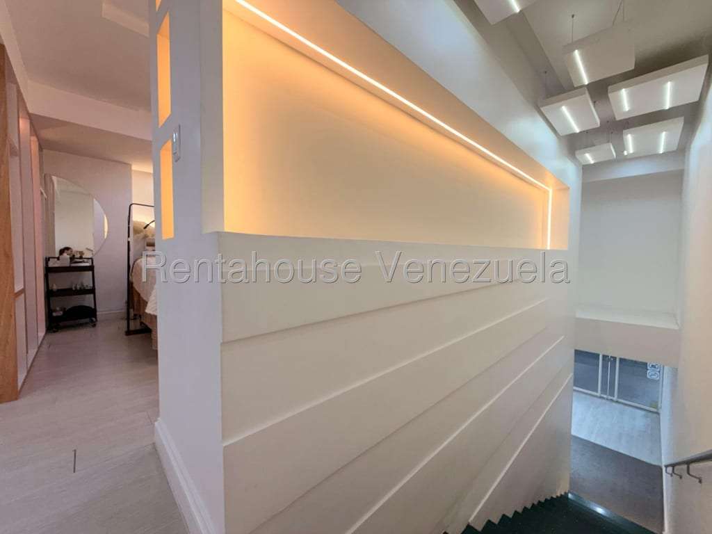 Local comercial en Las Mercedes, Caracas