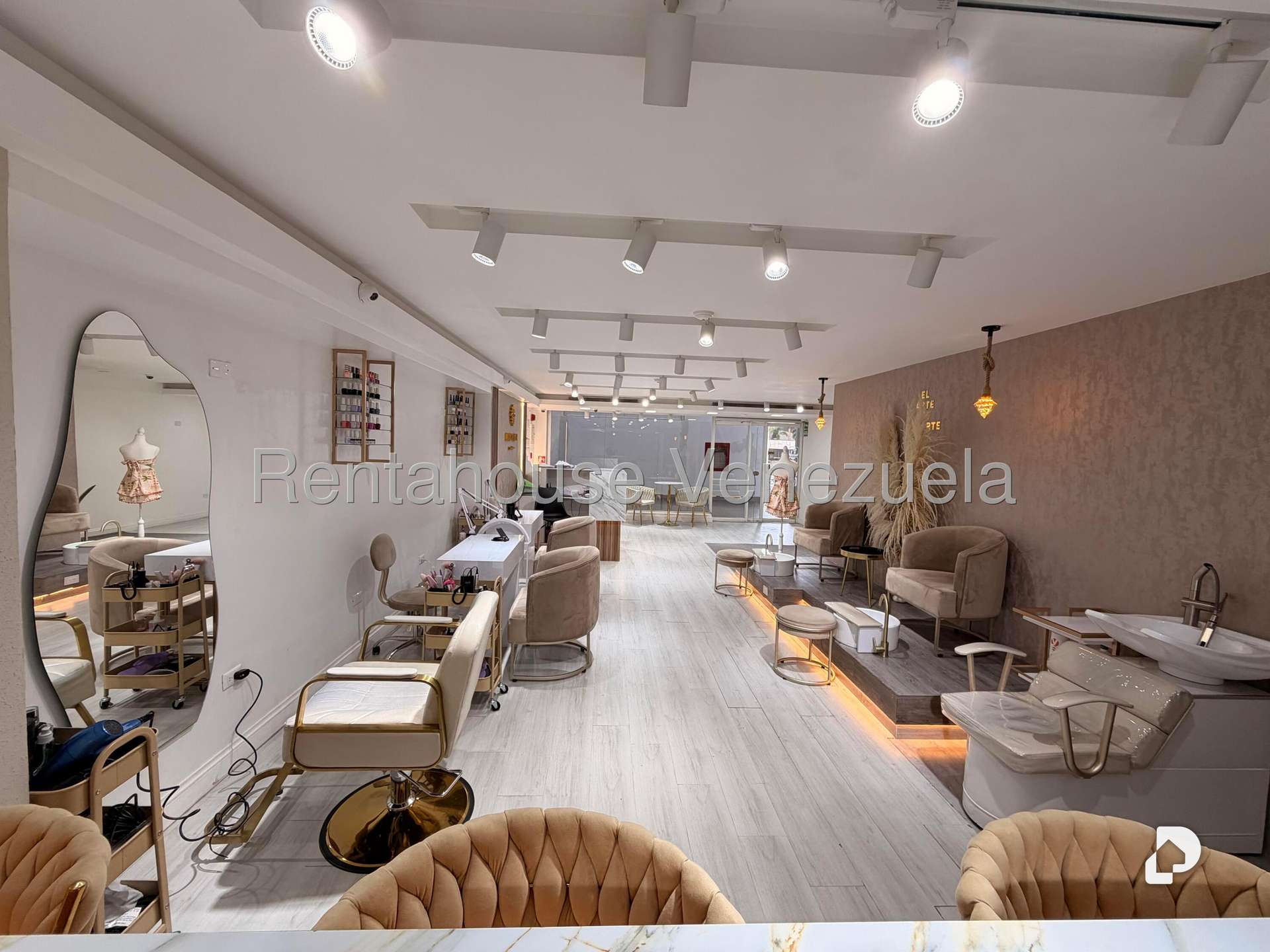 Local comercial en Las Mercedes, Caracas – 7