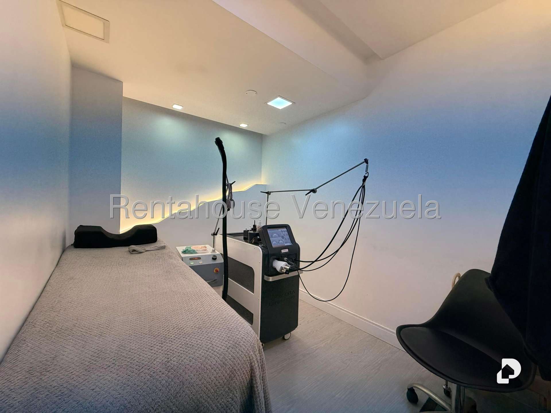Local comercial en Las Mercedes, Caracas – 19