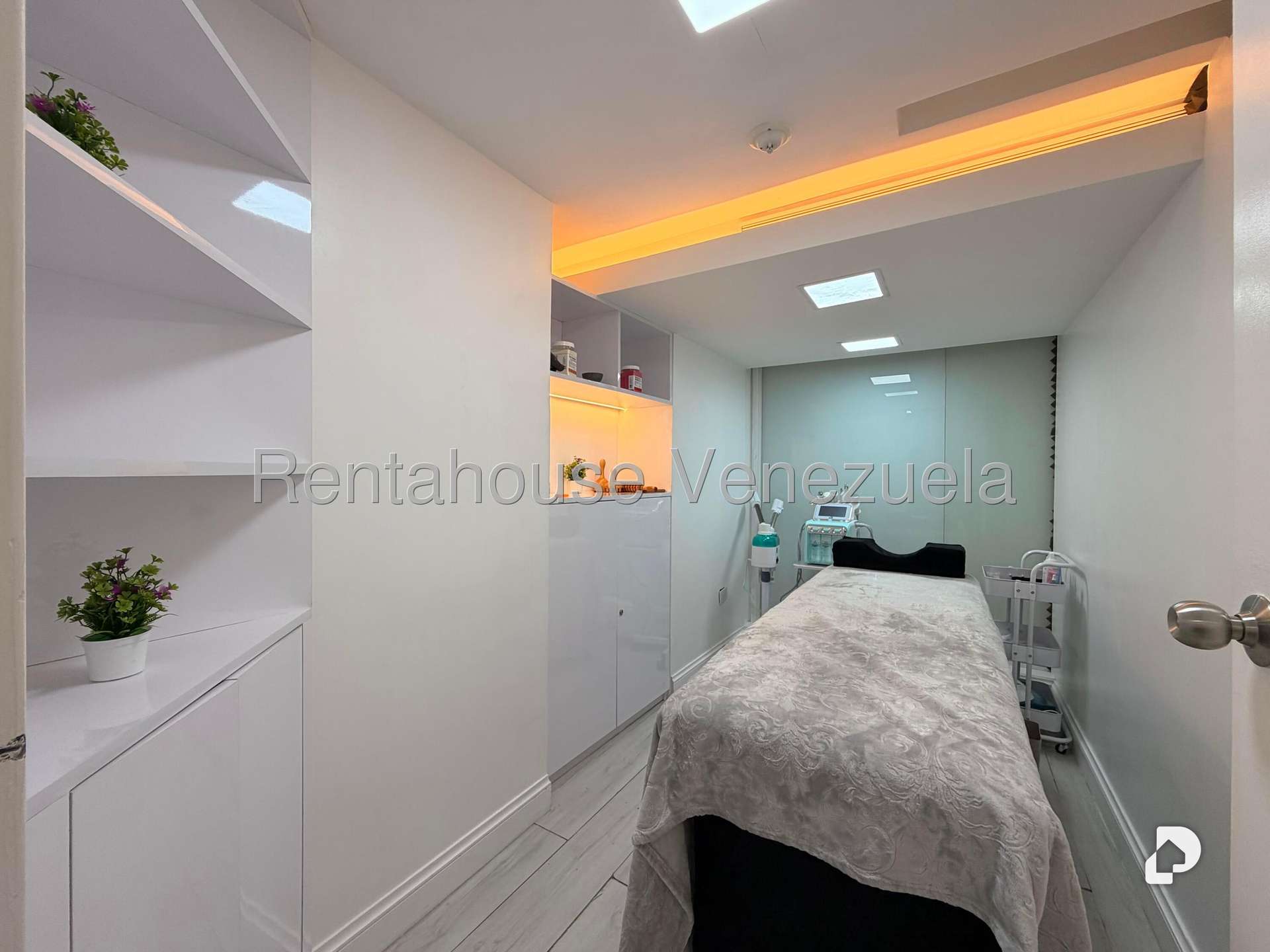 Local comercial en Las Mercedes, Caracas – 21