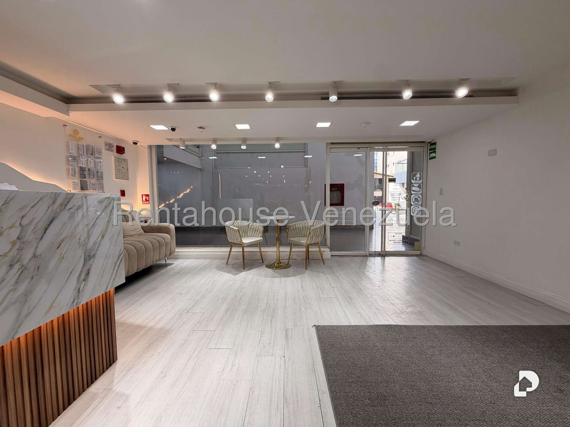 Local comercial en Las Mercedes, Caracas – 12