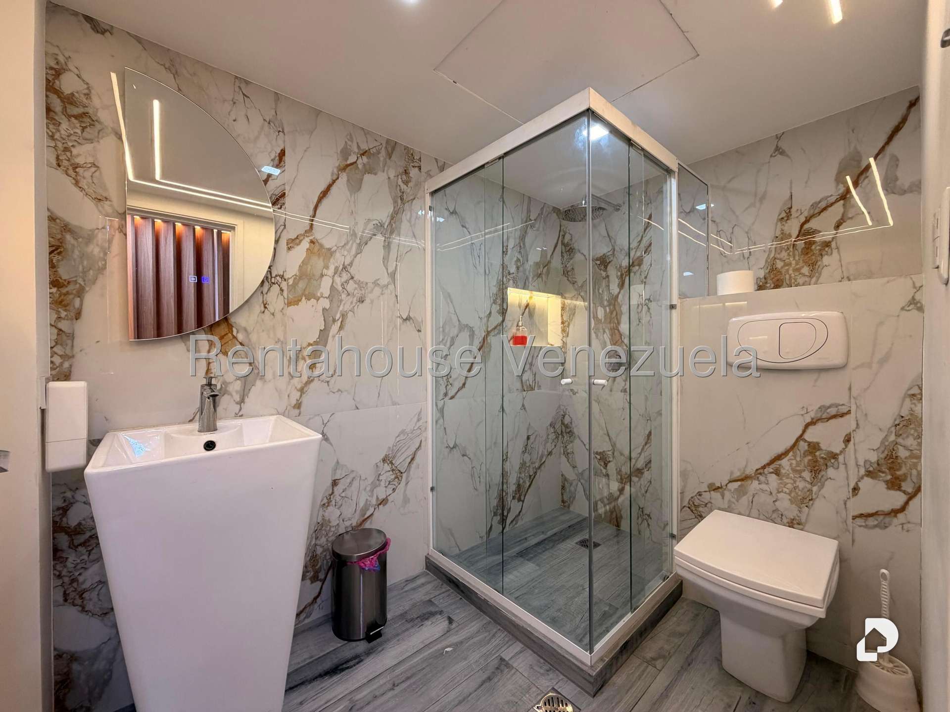 Local comercial en Las Mercedes, Caracas – 18