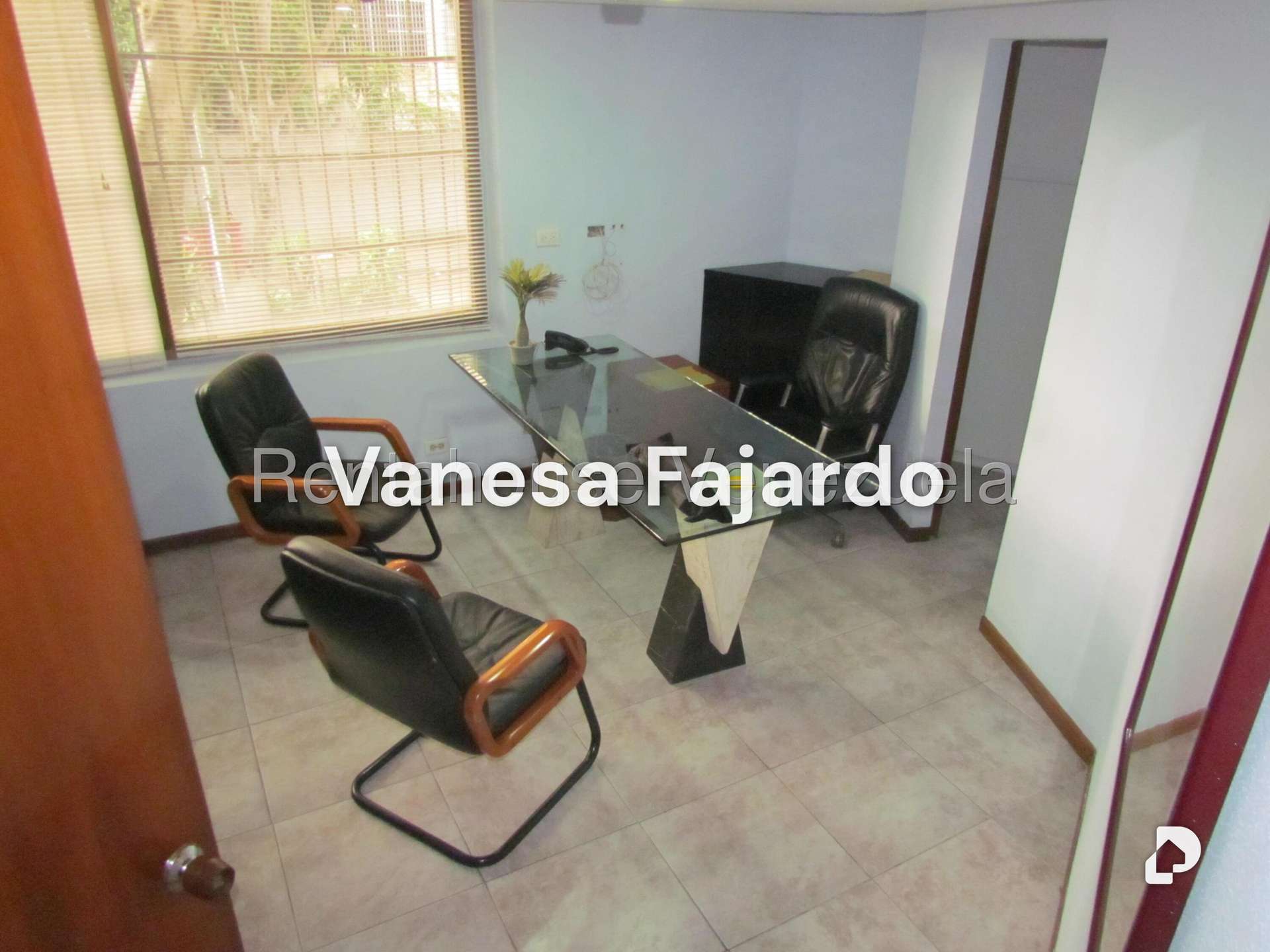 Local comercial en Los Dos Caminos, Caracas – 8