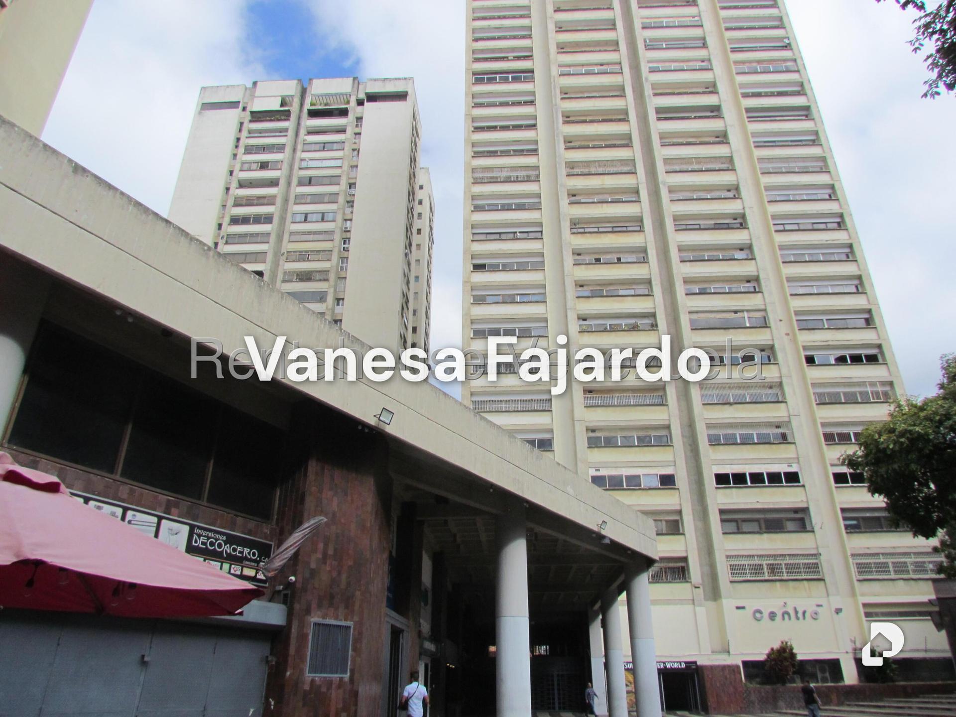 Local comercial en Los Dos Caminos, Caracas – 1
