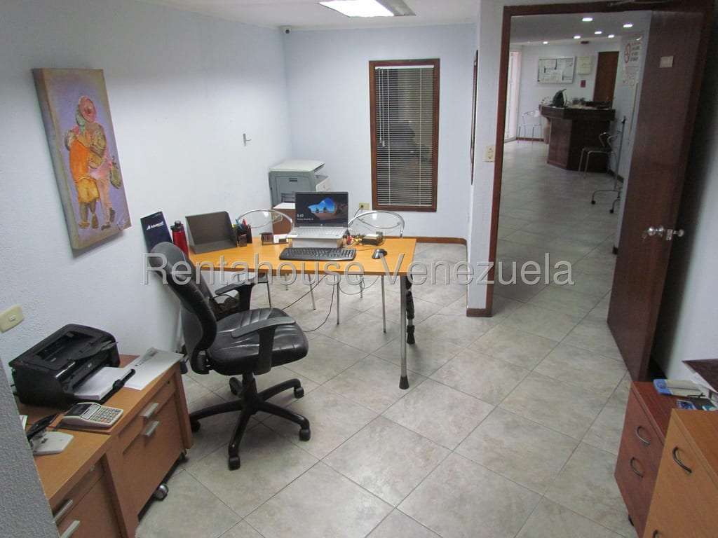 Local comercial en Los Dos Caminos, Caracas