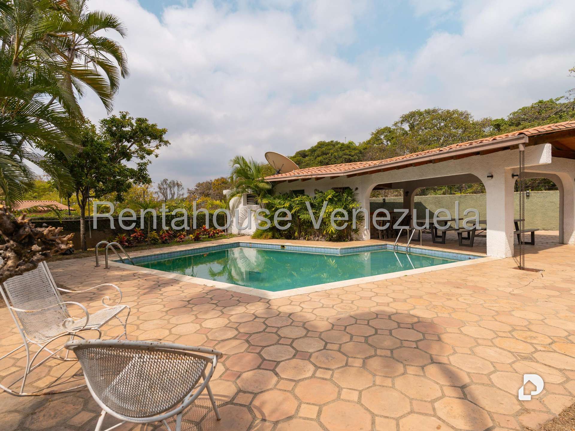 Casa en Country Club, Caracas – 38