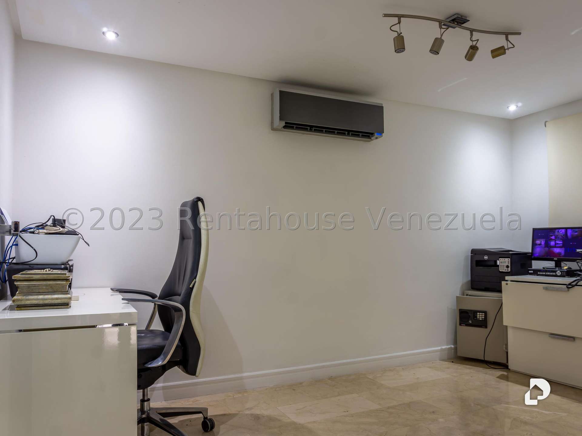 Casa en Colinas de Bello Monte, Caracas – 29