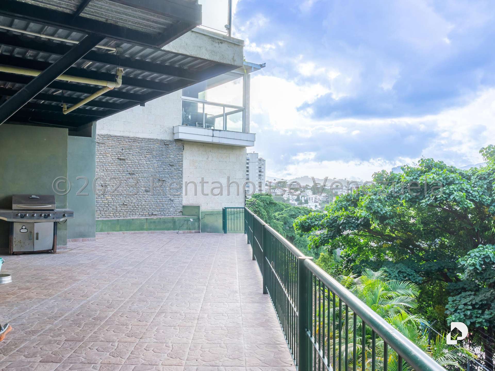 Casa en Colinas de Bello Monte, Caracas – 28