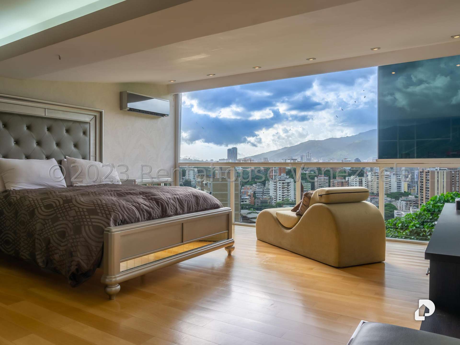 Casa en Colinas de Bello Monte, Caracas – 18
