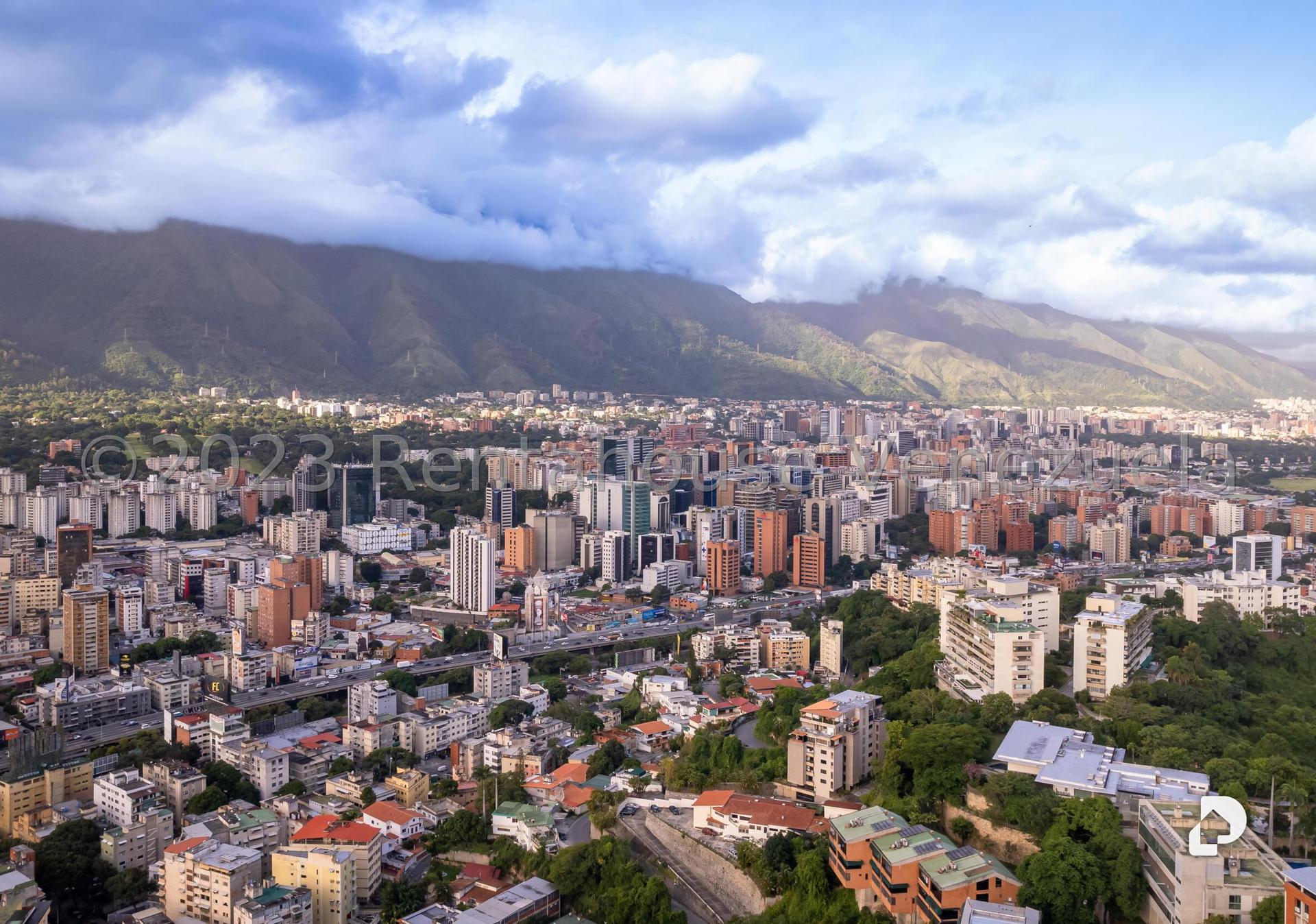 Casa en Colinas de Bello Monte, Caracas – 3