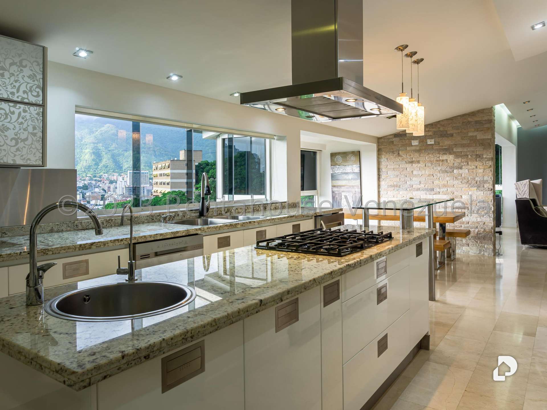 Casa en Colinas de Bello Monte, Caracas – 11