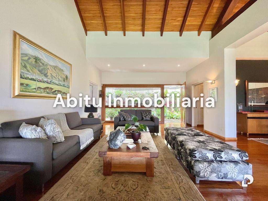 Casa en Alto Hatillo, Caracas – 8