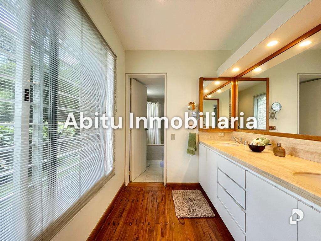 Casa en Alto Hatillo, Caracas – 14