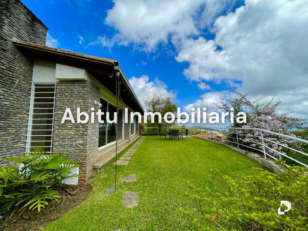 Casa en Alto Hatillo, Caracas – 2