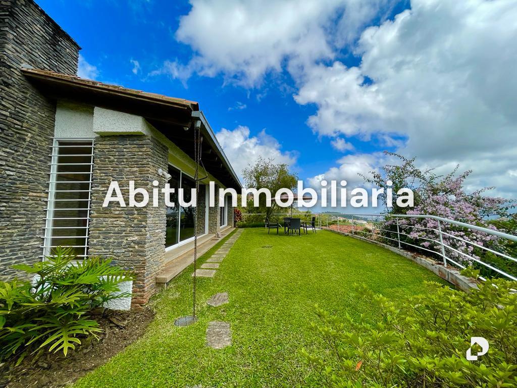 Casa en Alto Hatillo, Caracas – 2