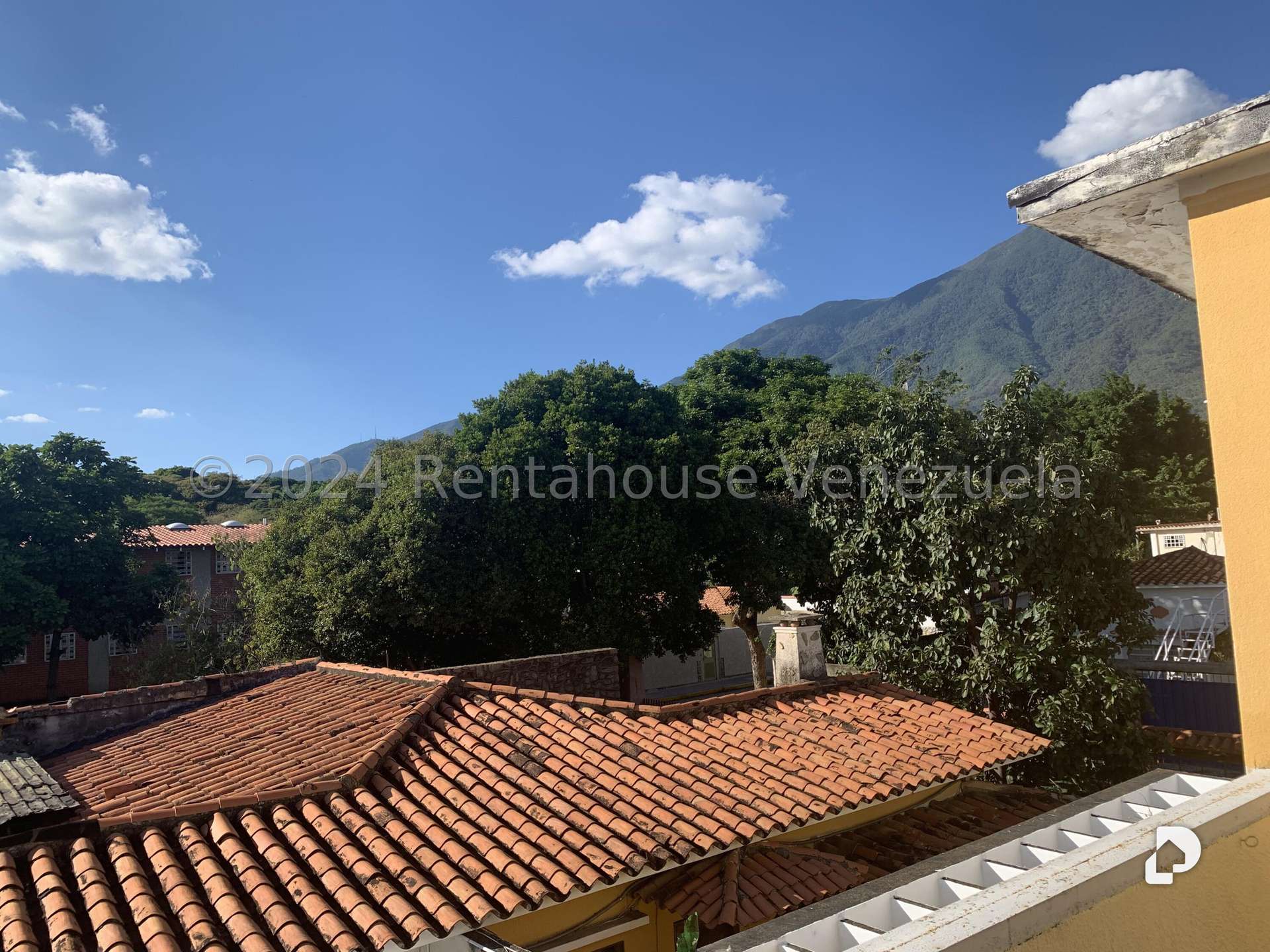Casa en Campo Claro, Caracas – 62
