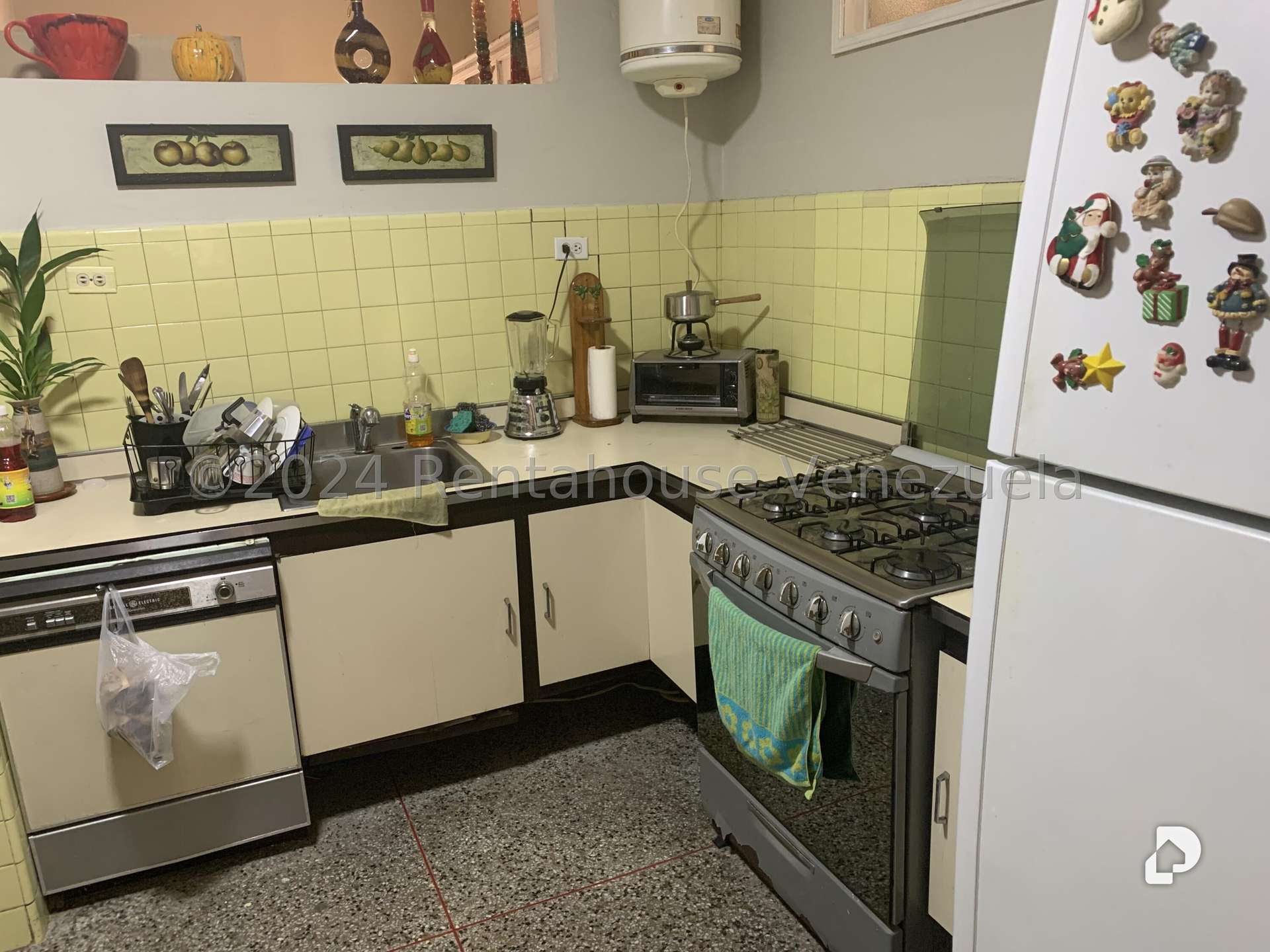 Casa en Campo Claro, Caracas – 13