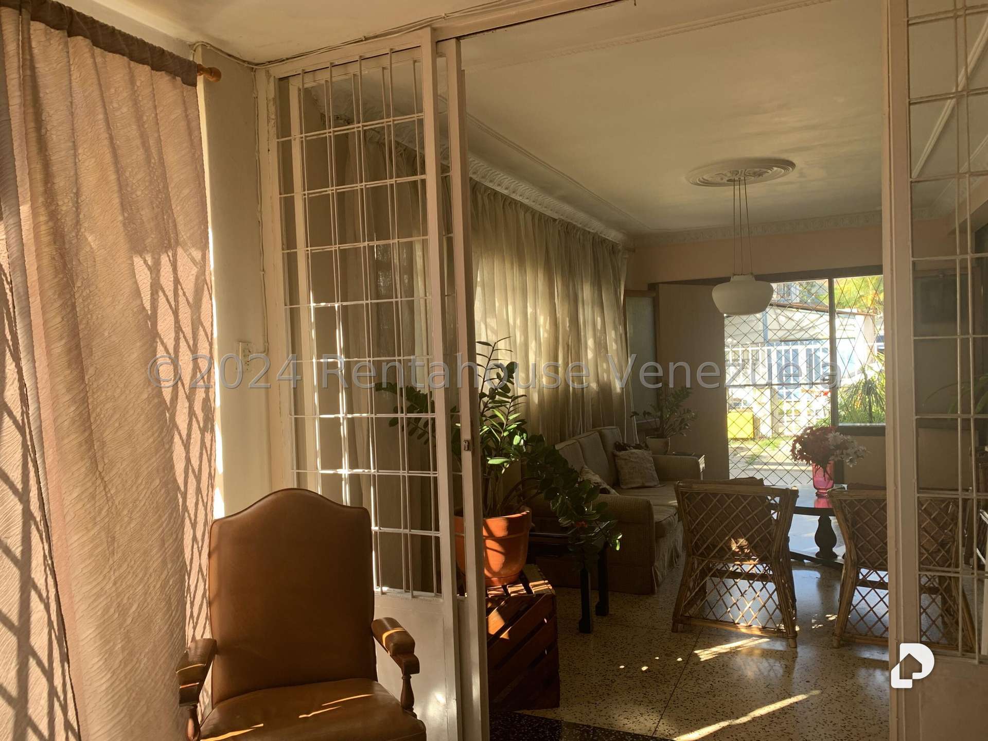 Casa en Campo Claro, Caracas – 30
