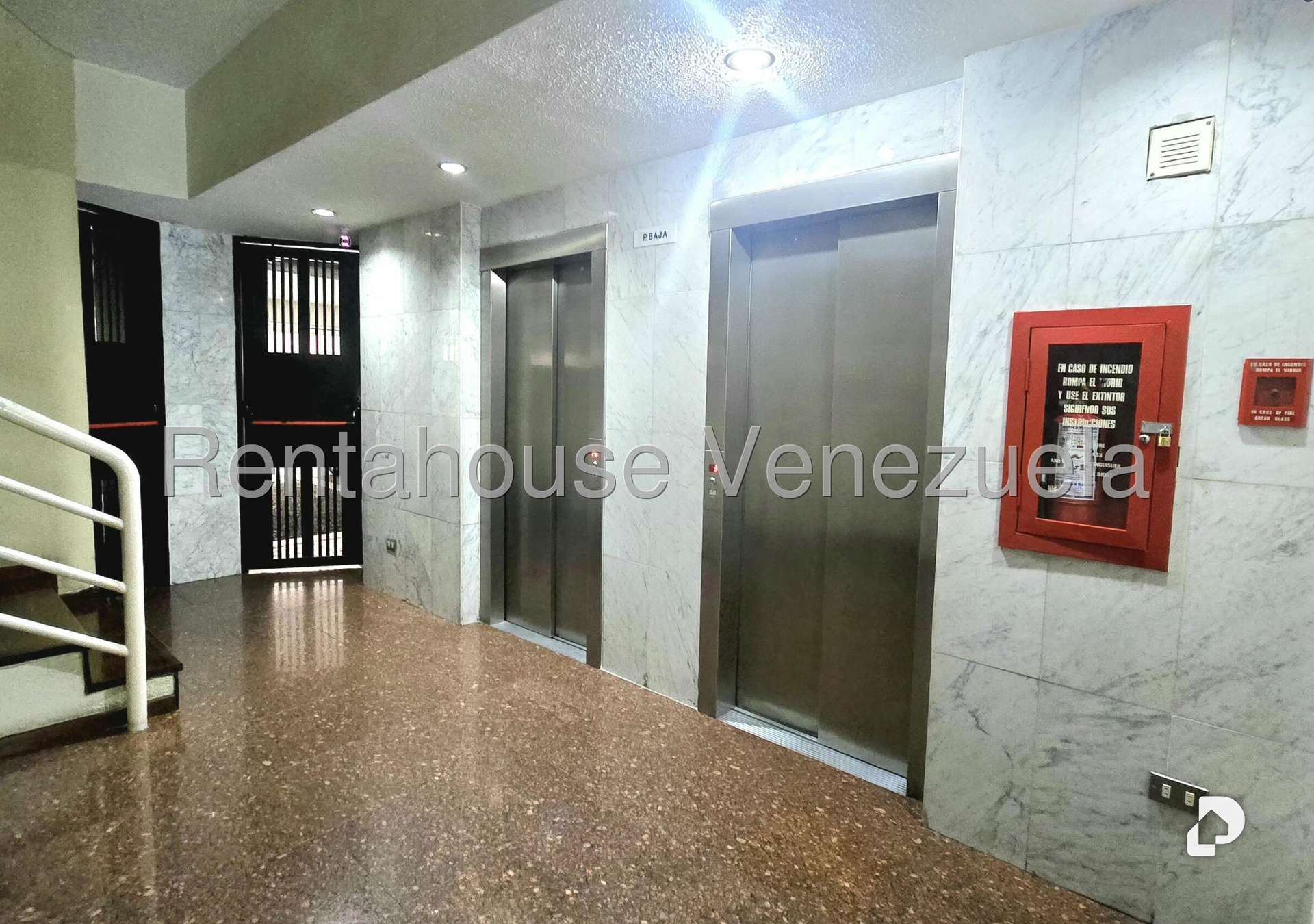 Apartamento en Campo Alegre, Caracas – 19